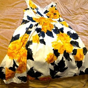 Corey P. Sleeveless A-line pockets floral dress, short. Size 12